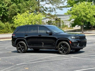 2023 Jeep Grand Cherokee Altitude
