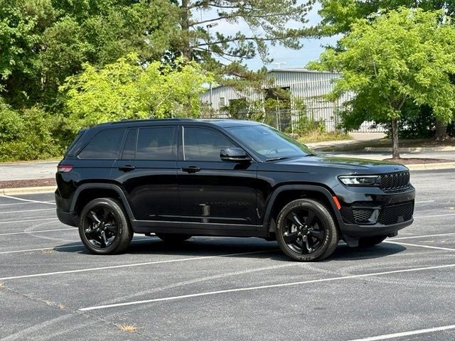 2023 Jeep Grand Cherokee Altitude
