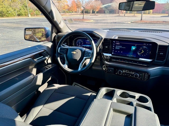 2024 Chevrolet Silverado 1500 LT LT1