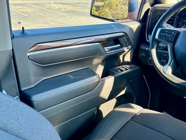 2024 Chevrolet Silverado 1500 LT LT1