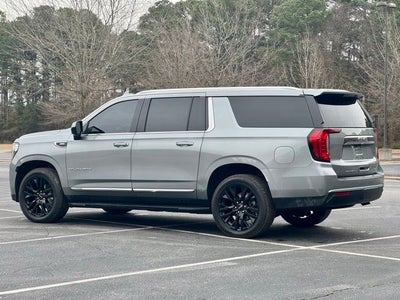 2023 GMC Yukon XL SLT