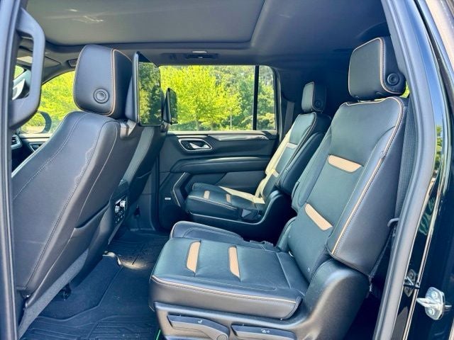 2021 GMC Yukon XL AT4