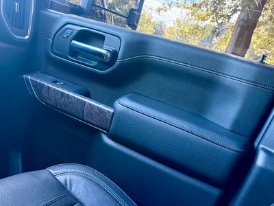 2023 GMC Sierra 2500HD Denali