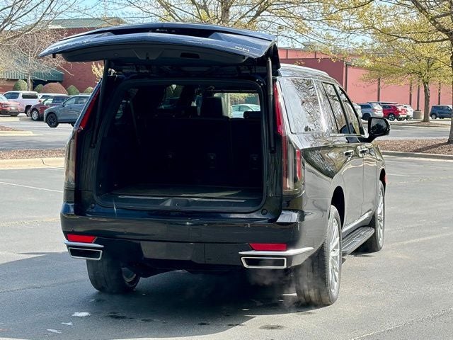 2023 Cadillac Escalade ESV Premium