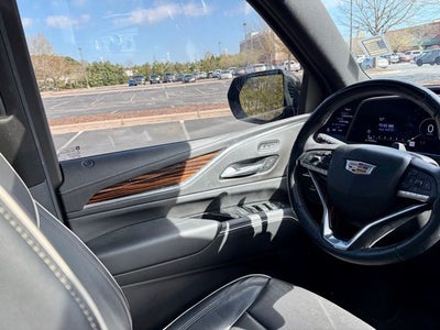 2023 Cadillac Escalade ESV Premium
