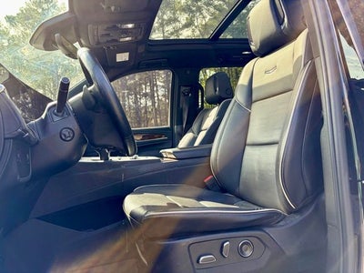 2023 Cadillac Escalade ESV Premium