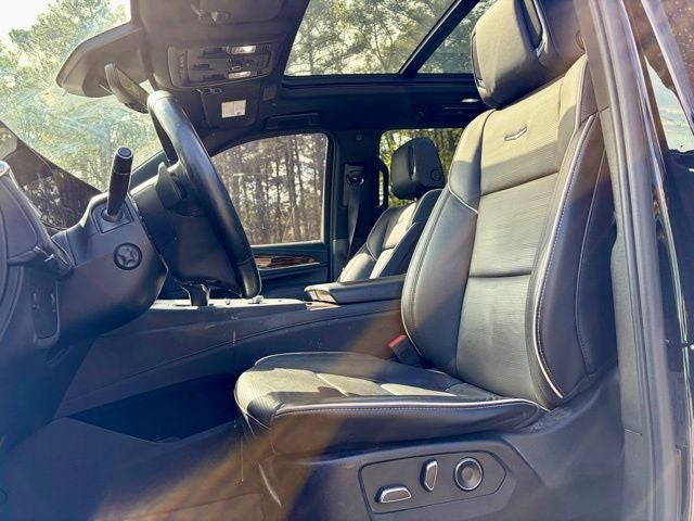 2023 Cadillac Escalade ESV Premium