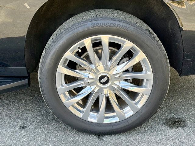 2023 Cadillac Escalade ESV Premium