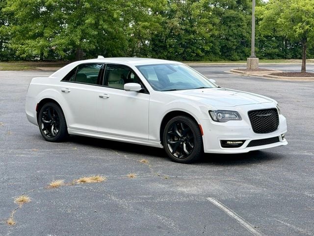 2023 Chrysler 300 Touring