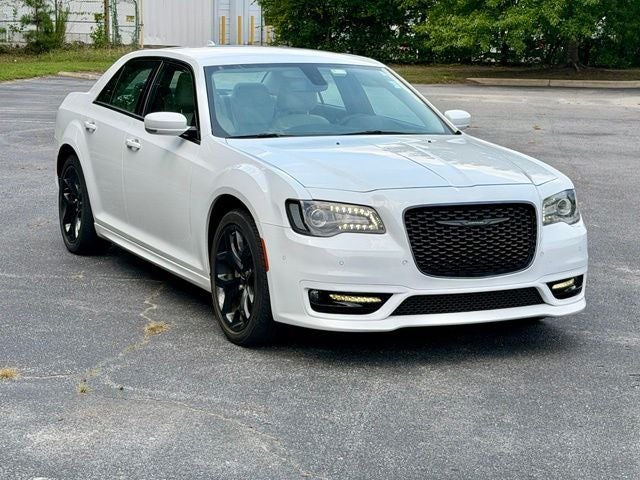 2023 Chrysler 300 Touring