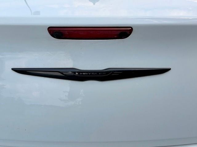 2023 Chrysler 300 Touring