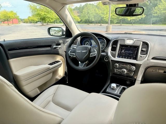 2023 Chrysler 300 Touring