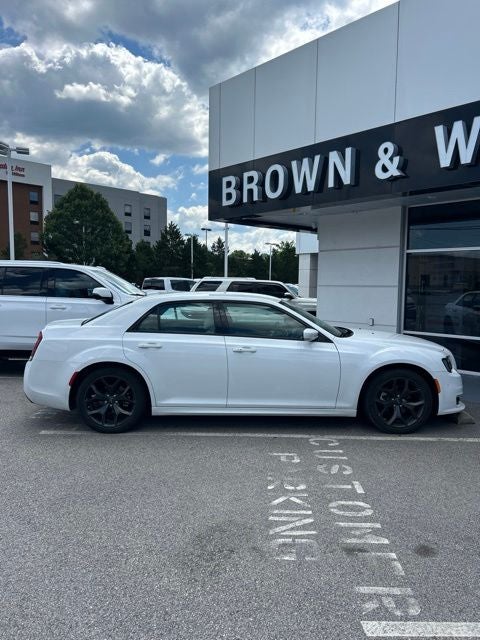 2023 Chrysler 300 Touring
