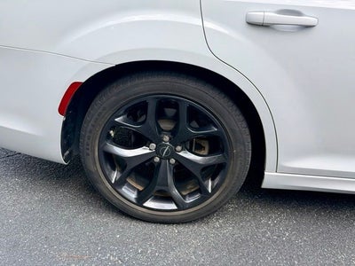 2023 Chrysler 300 Touring