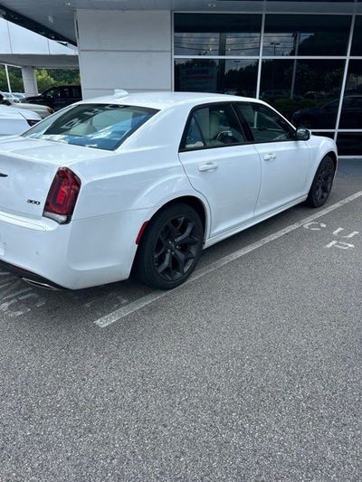 2023 Chrysler 300 Touring