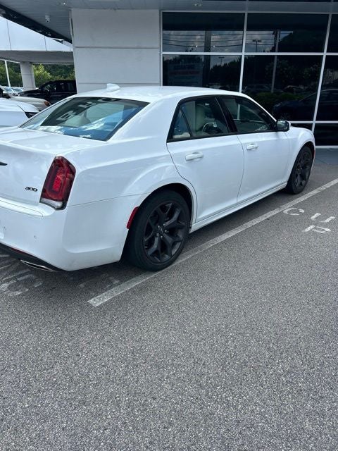 2023 Chrysler 300 Touring