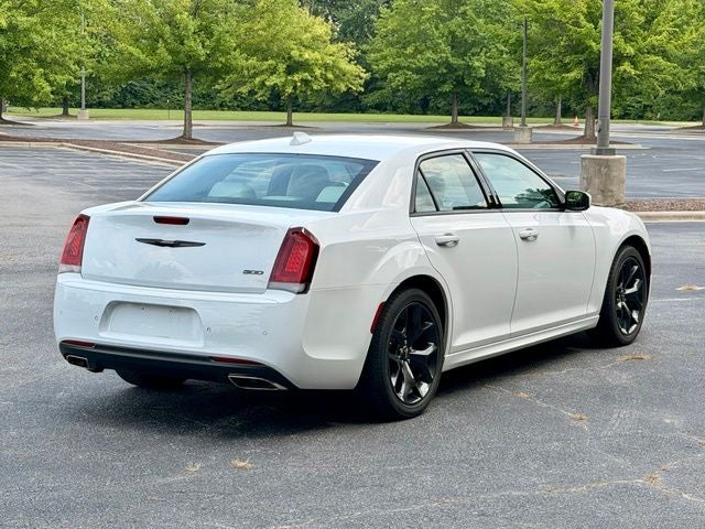 2023 Chrysler 300 Touring