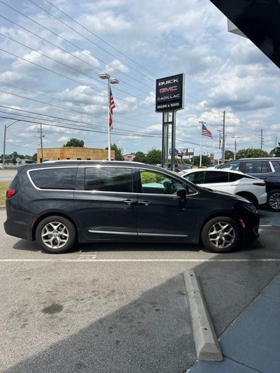 2018 Chrysler Pacifica Touring L