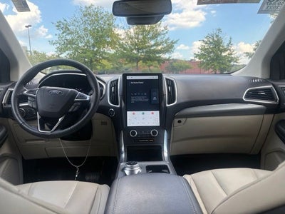 2021 Ford Edge Titanium