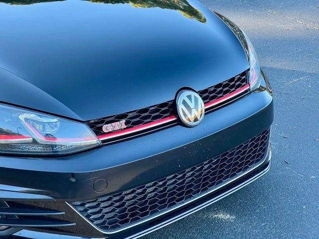 2019 Volkswagen Golf GTI 2.0T SE