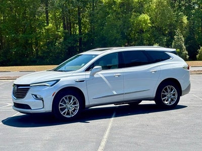 2023 Buick Enclave Essence
