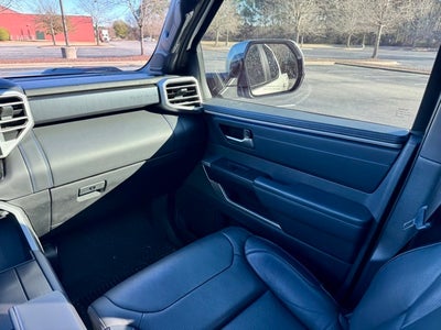 2024 Toyota Tundra Hybrid Platinum