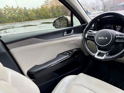 2022 Kia K5 EX