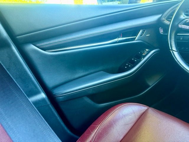 2023 Mazda Mazda3 2.5 S Carbon Edition