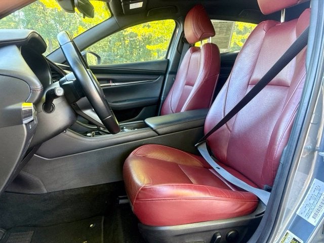 2023 Mazda Mazda3 2.5 S Carbon Edition