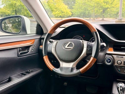 2013 Lexus ES 300h