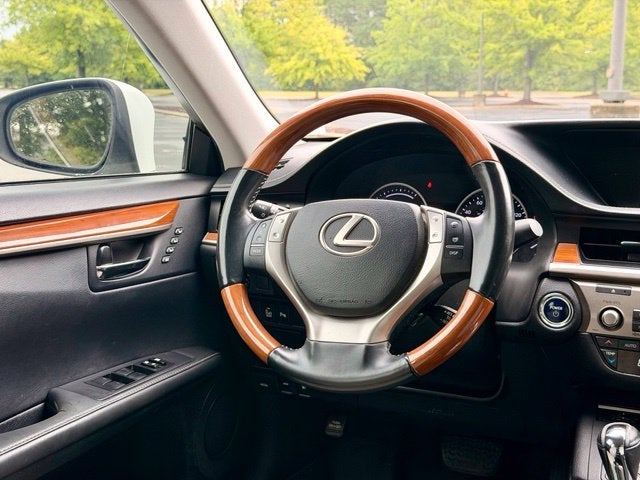 2013 Lexus ES 300h