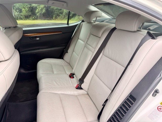 2013 Lexus ES 300h