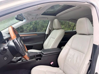 2013 Lexus ES 300h