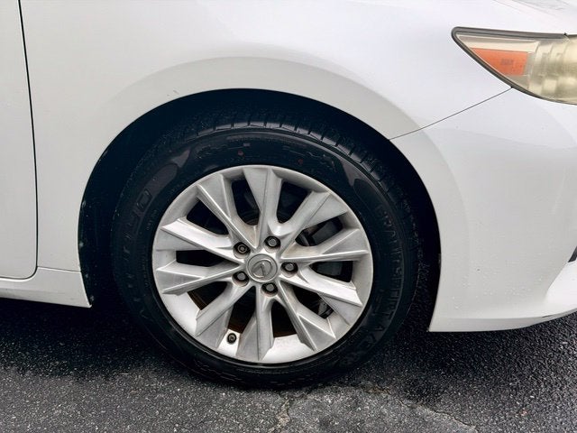 2013 Lexus ES 300h