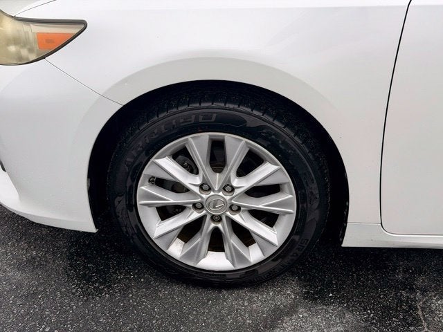 2013 Lexus ES 300h