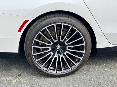 2025 BMW 7 Series 740i