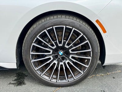 2025 BMW 7 Series 740i