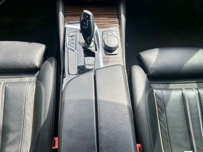 2018 BMW 5 Series 530i