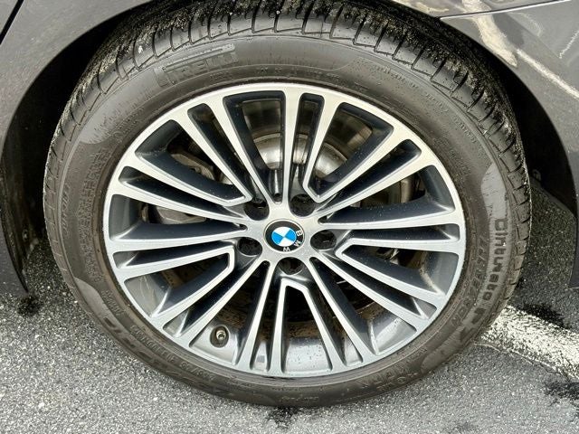 2018 BMW 5 Series 530i