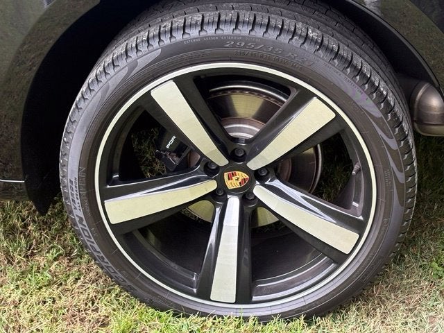 2022 Porsche Macan S