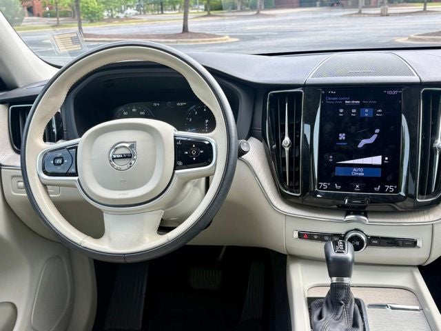 2021 Volvo XC60 T5 Inscription