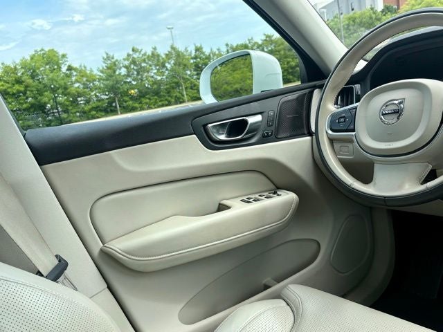 2021 Volvo XC60 T5 Inscription