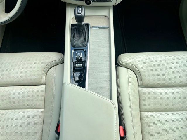 2021 Volvo XC60 T5 Inscription