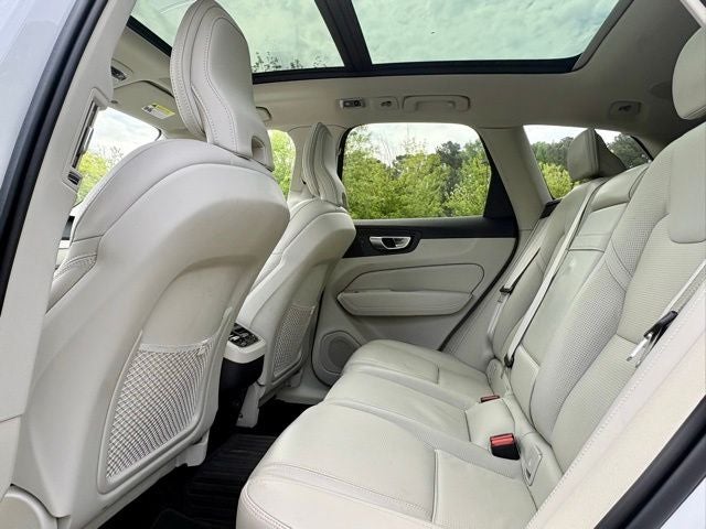 2021 Volvo XC60 T5 Inscription