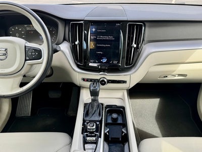 2020 Volvo XC60 T5 Momentum