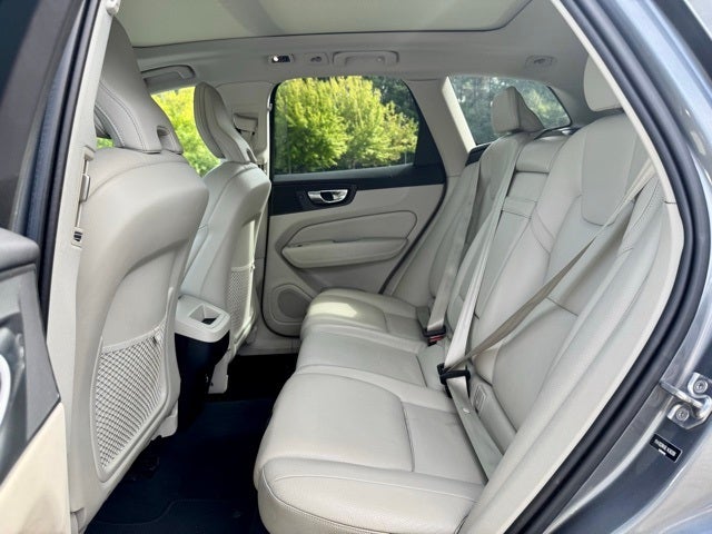 2020 Volvo XC60 T5 Momentum