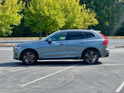 2020 Volvo XC60 T5 Momentum