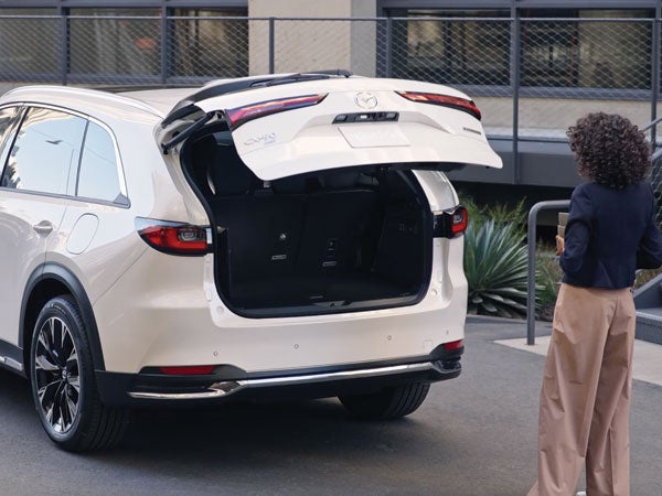 Brown & Wood Mazda in Greenville NC